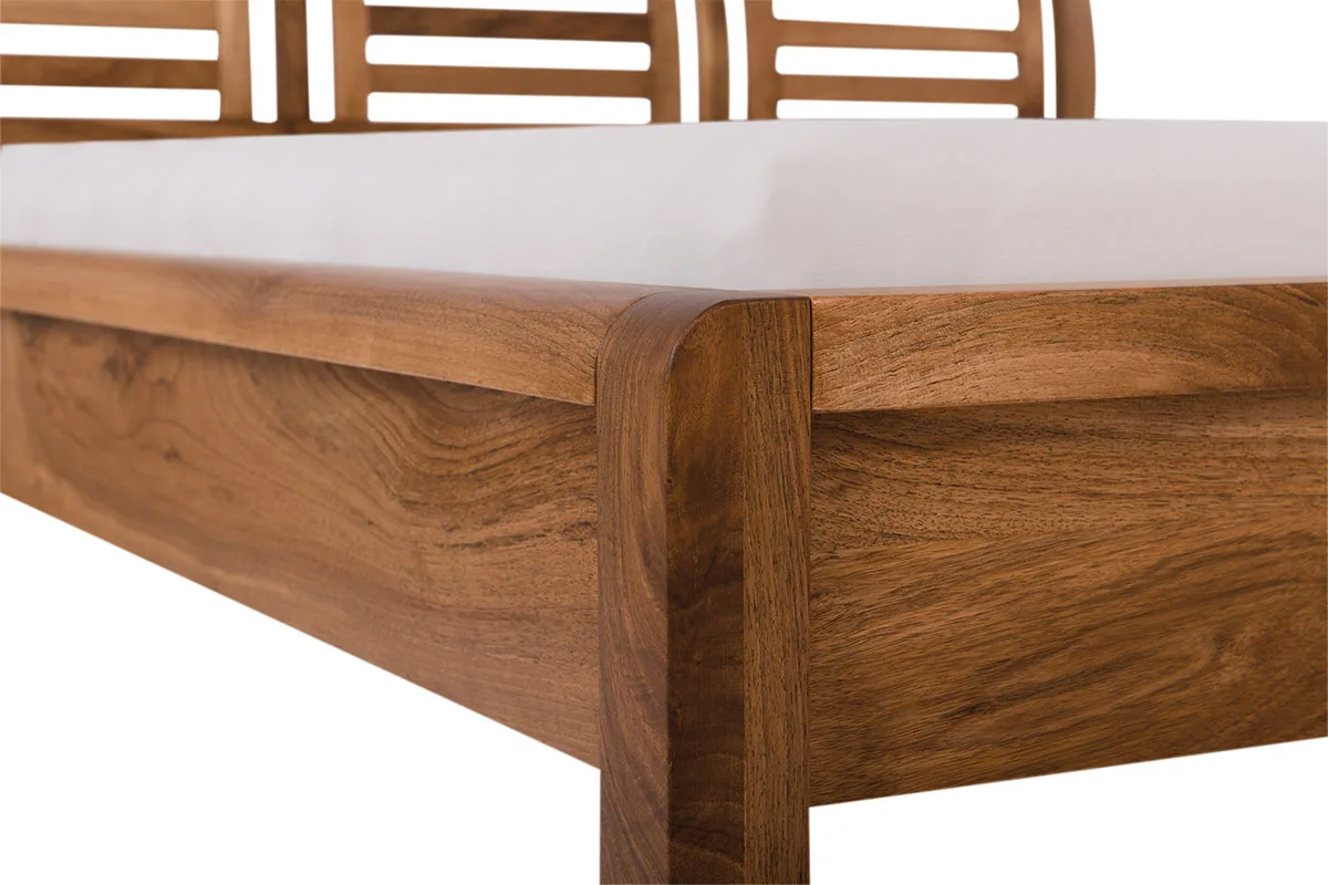 betten-massivholzbetten-ed-design-leon-nussbaum-natur-det3.jpg