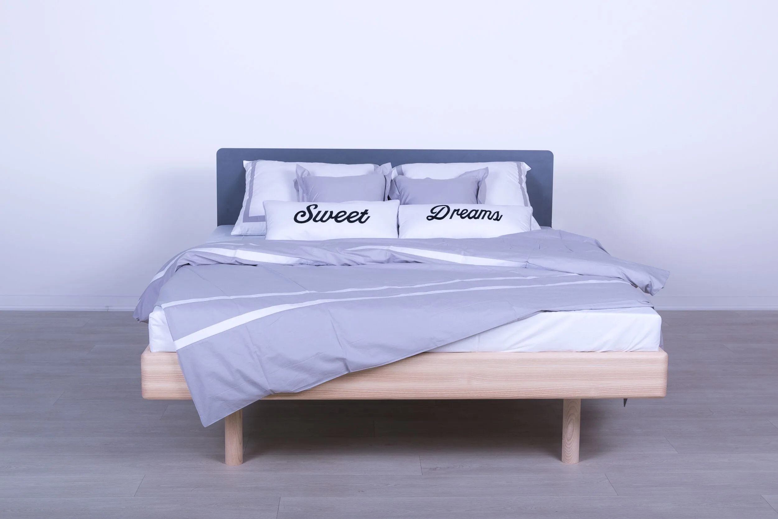 OxMI80TQ betten-massivholzbetten-massivholzbett maseo.jpg