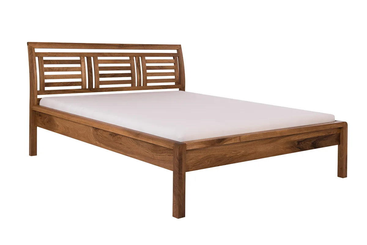 betten-massivholzbetten-ed-design-leon-nussbaum-natur.jpg