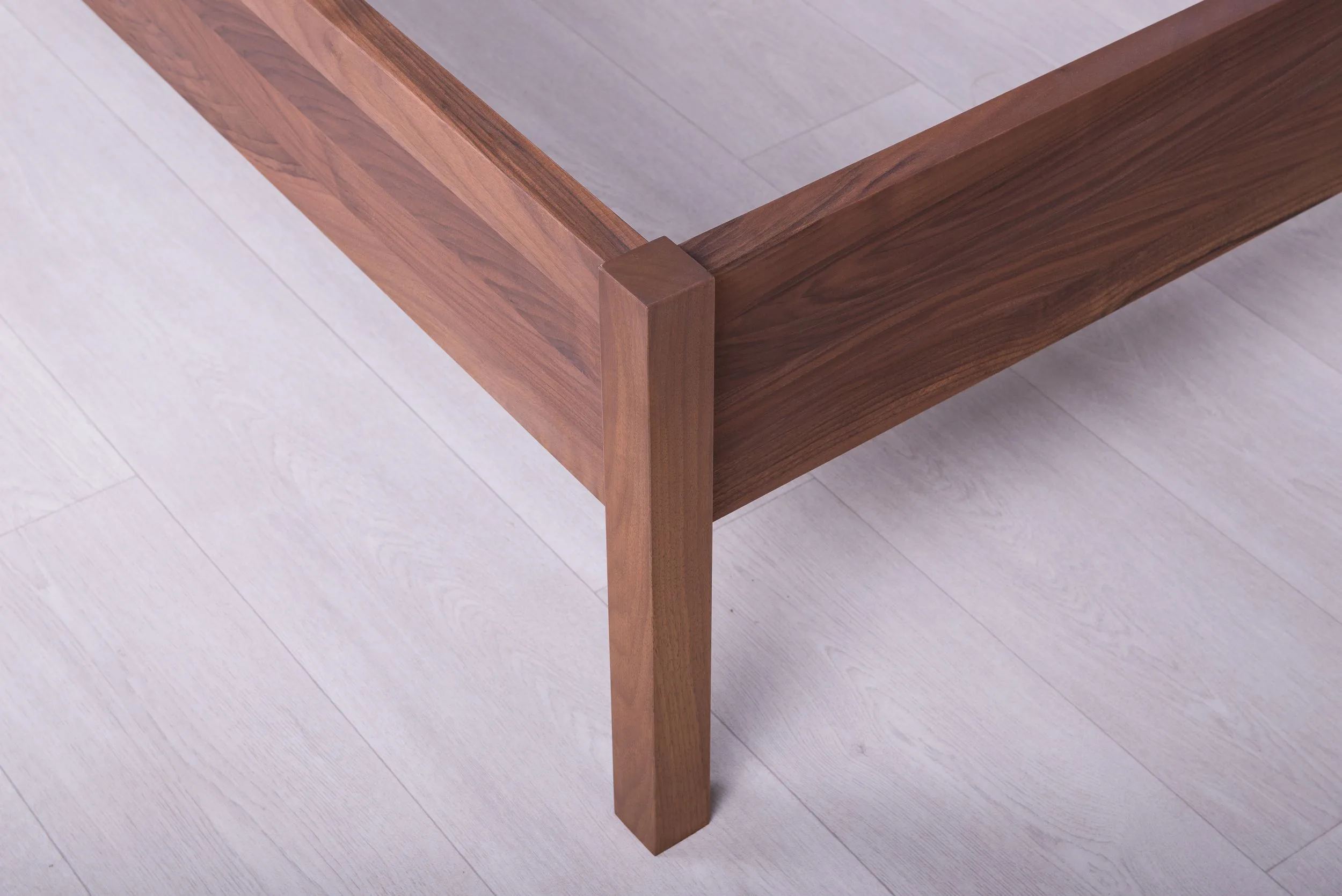 Rast Design Massivholzbett Firenze Detail